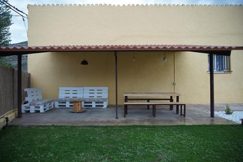 Вилла La Casa Del Rio Granja Llumes Экстерьер фото